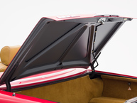 1989 Mercedes-Benz 560SL WPBBA48DXKA103846 Studio